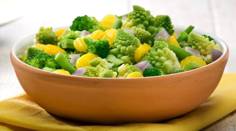 What's_healthier_steamed_or_raw_vegetables?