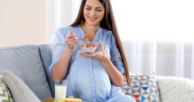 Pregnant-women's-essential-summer-diet