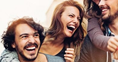 Laughter-has-many-health-benefits