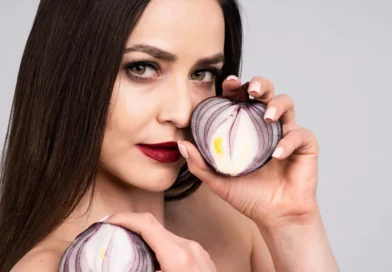 how-to-use-onion-to-get-rid-of-acne-and-blemishes-on-face