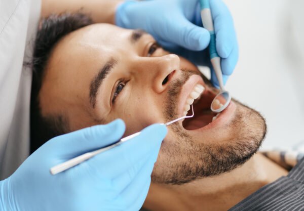 dentists-warning-as-mouth-symptom-first-sign-of-serious-disease