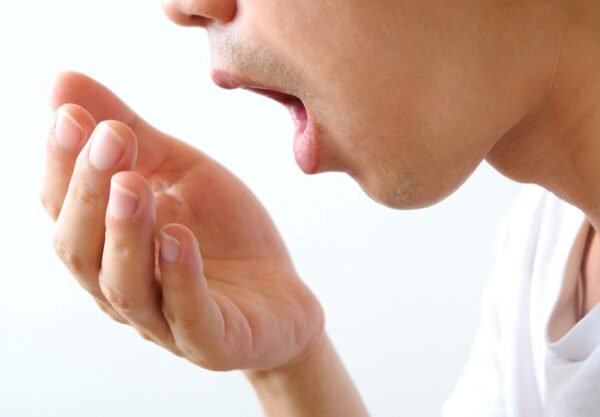 mouth-signs-that-could-signal-colon-cancer