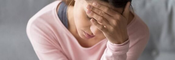 frequent-headaches-causes-warning-signs-and-when-you-should-see-a-doctor